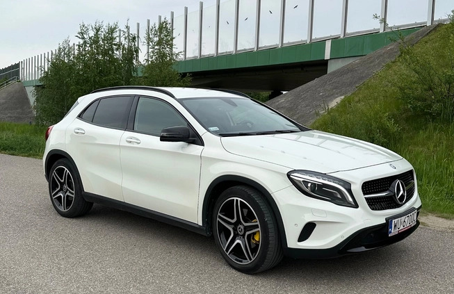 Mercedes-Benz GLA cena 76000 przebieg: 197000, rok produkcji 2016 z Jarosław małe 172